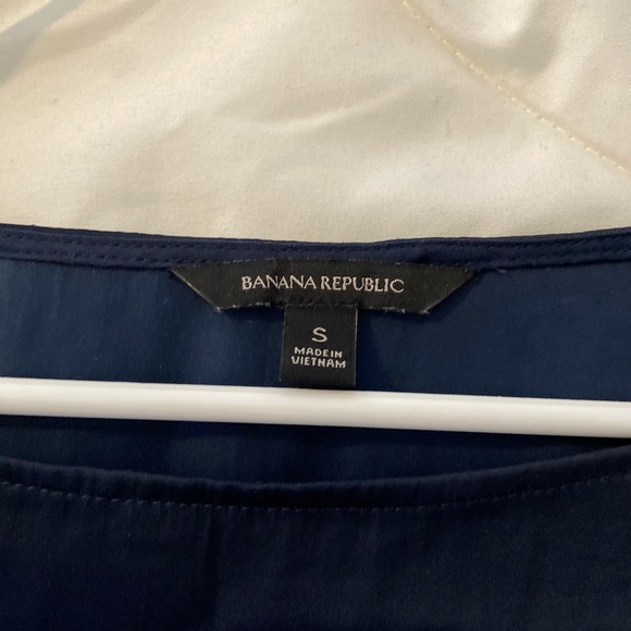 Silk White & Navy Blouse- Banana Republic - Picture 3 of 4